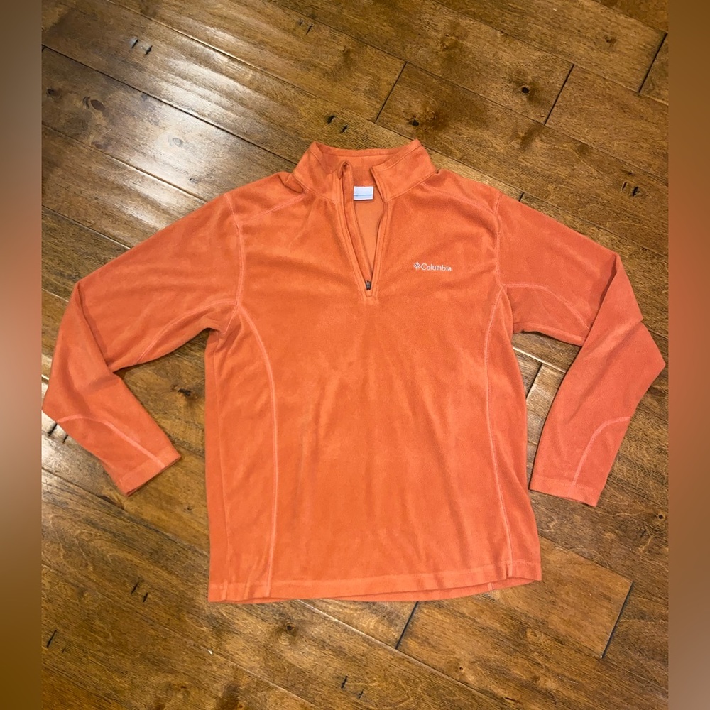 Columbia Men/Women’s pullover